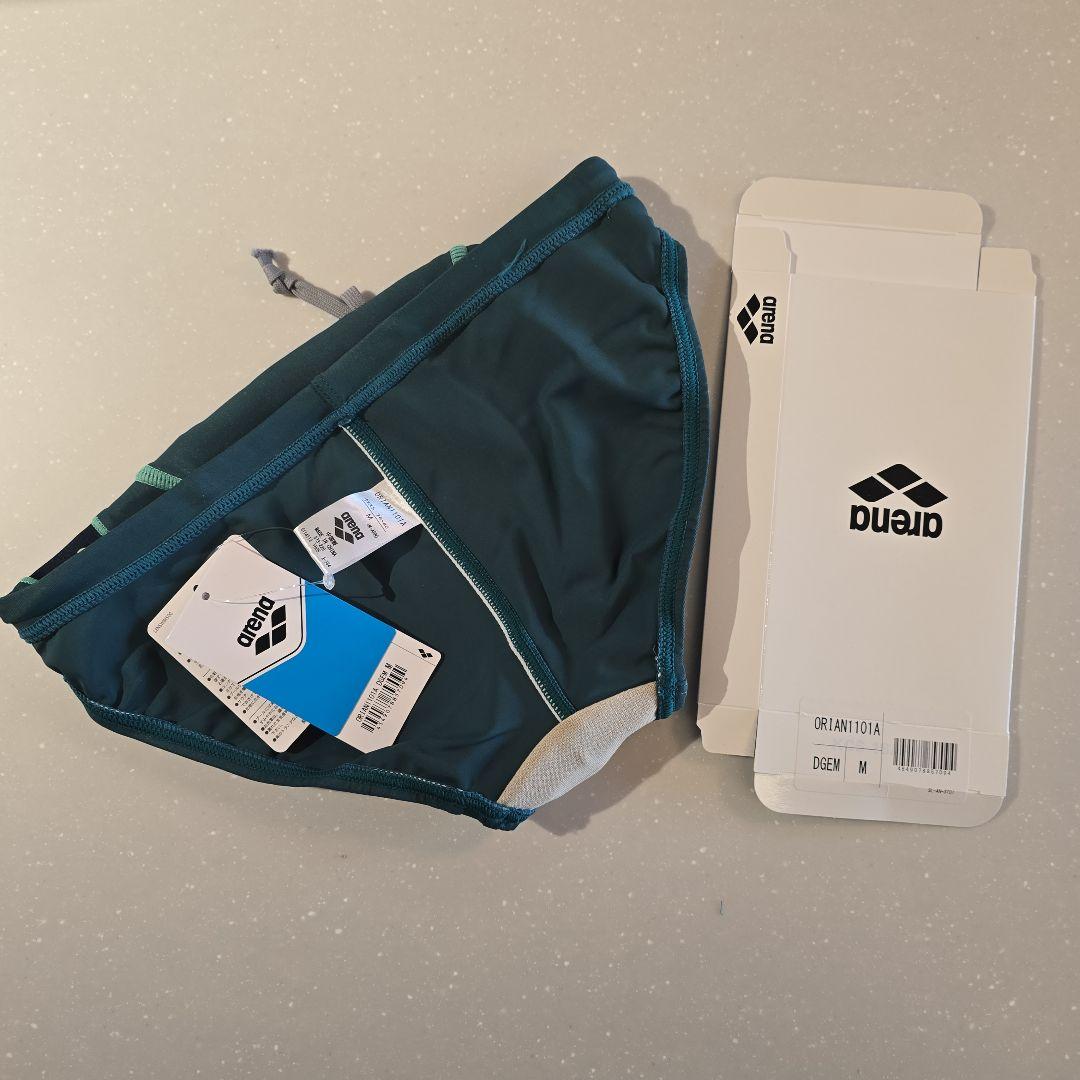 arena 競泳水着 ダークグリーン　Mサイズ　未使用品