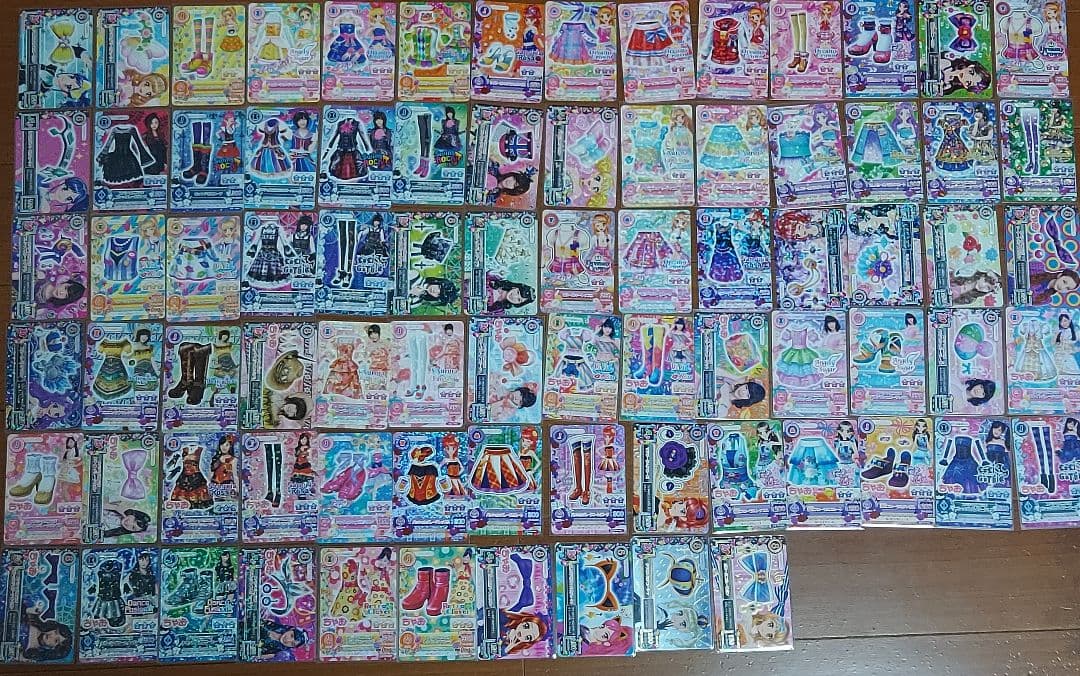アイカツカード　まとめ売り980枚【値下げしました】