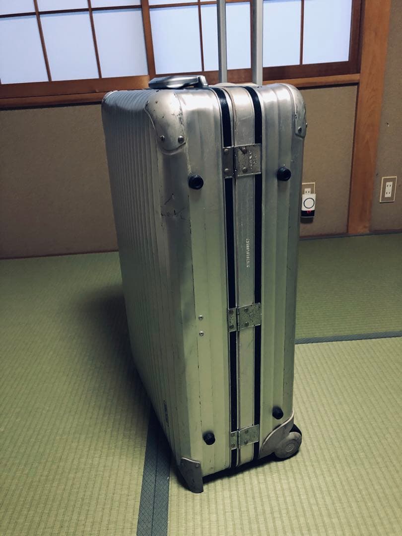 【値下げ】RIMOWAリモワシルバー スーツケース2輪キャリーケースビンテージ