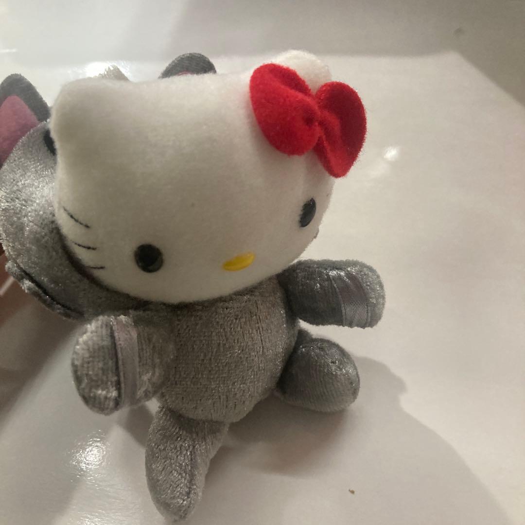 北海道限定　キティ　銀ぎつね　ストラップ