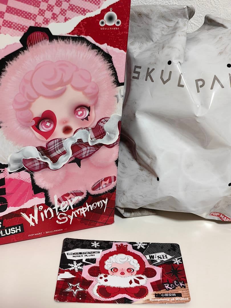 M*a様 POPMARTスカルパンダWinter Symphonyぬいぐるみ シ