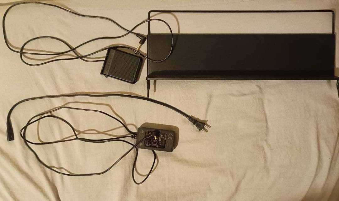 [訳あり]CASIO「Privia」88鍵電子ピアノ PX-S1100 レッド