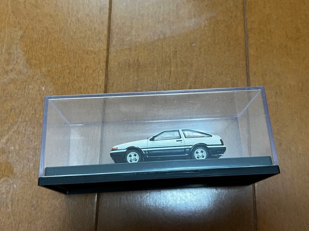 トヨタAE86 ミニカーとキーホルダーセット　イニシャルD