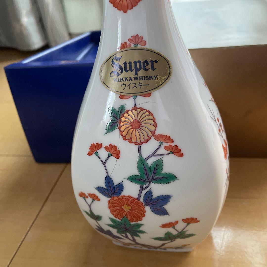 スーパーニッカ有田焼ボトル600ml