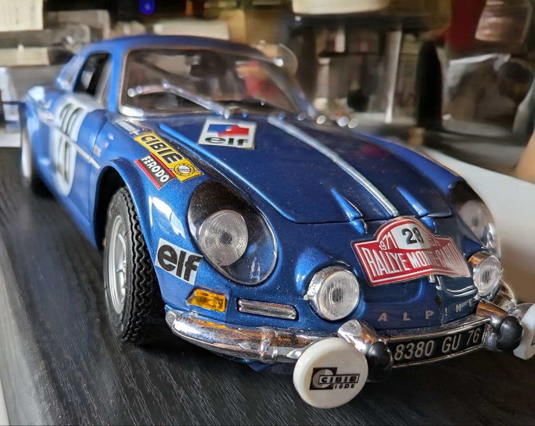 アルピーヌ A110 ラリー・モンテカルロ Maisto 1/18 美品