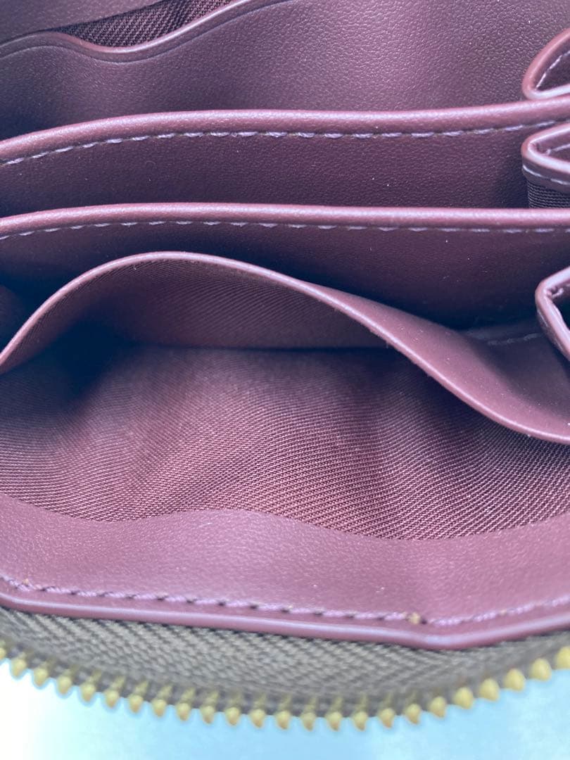 【美品‼︎】COACH エッセンシャルスモールジップアラウンド カードケース