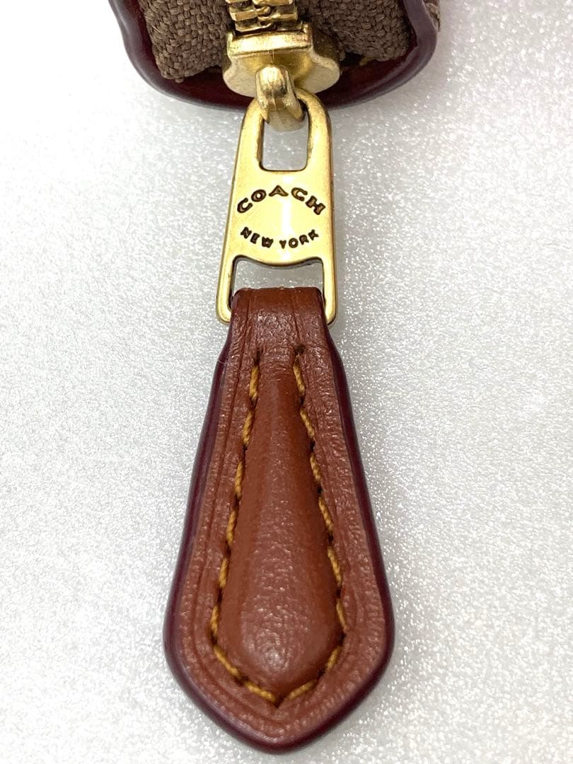 【美品‼︎】COACH エッセンシャルスモールジップアラウンド カードケース