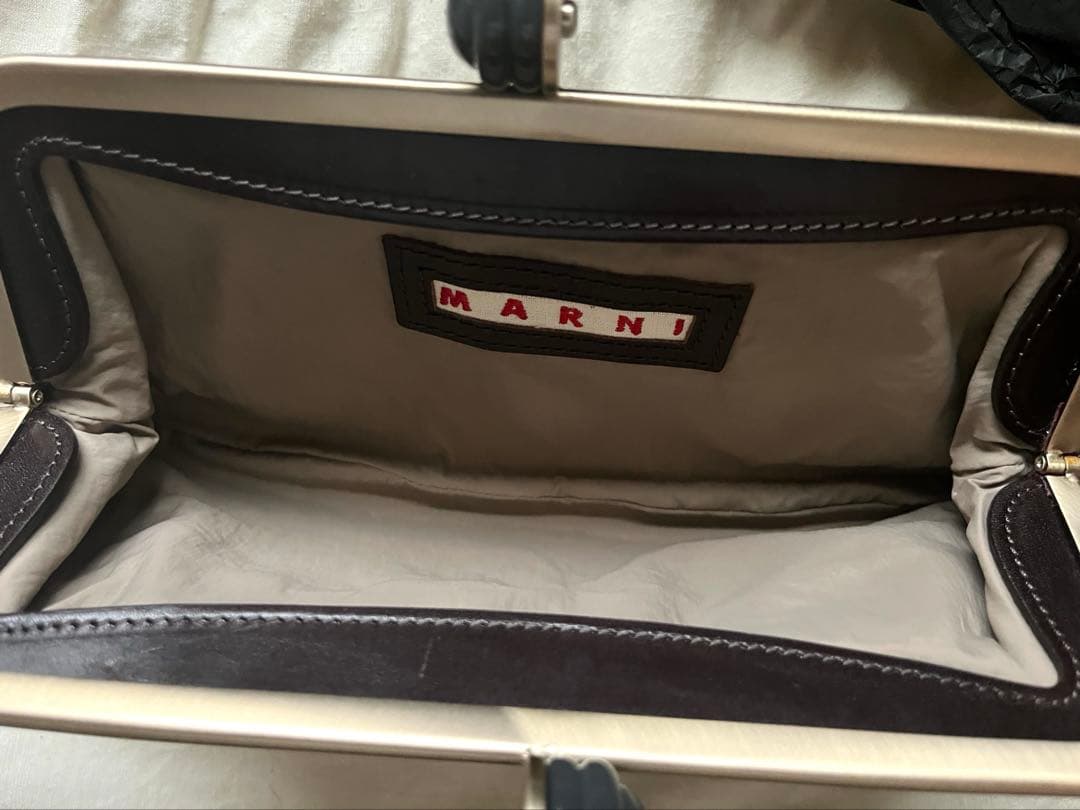 滝沢眞規子さん愛用【MARNI マルニミニバッグ】
