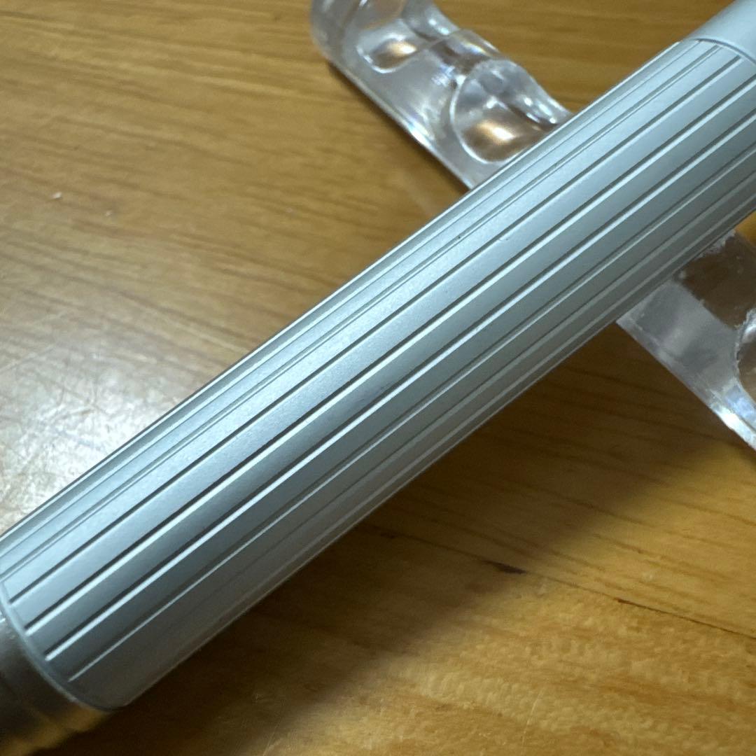 廃盤 TOMBOW トンボ鉛筆 XPA ボールペン 伸縮式 シルバー 箱付き