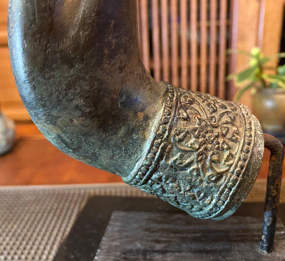 1７世紀　古代タイ国　アユタヤ様式 青銅製　仏手　鑑賞台付 ヴィンテージレア