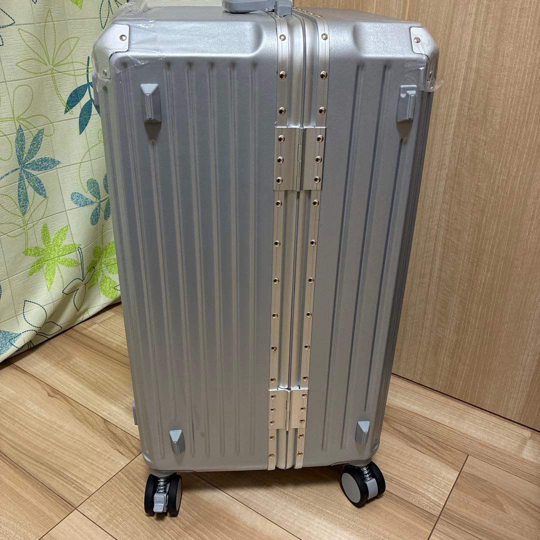 【未使用品】スーツケース　アルミフレーム　８５Ｌ