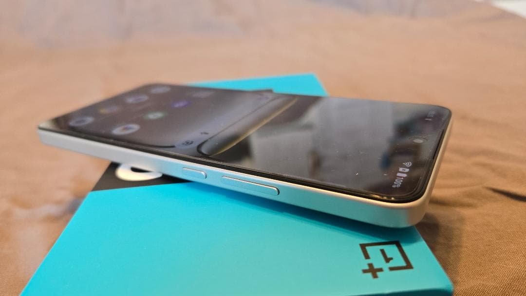 試用のみ「OnePlus Nord CE5」グローバル版8GB+256GB