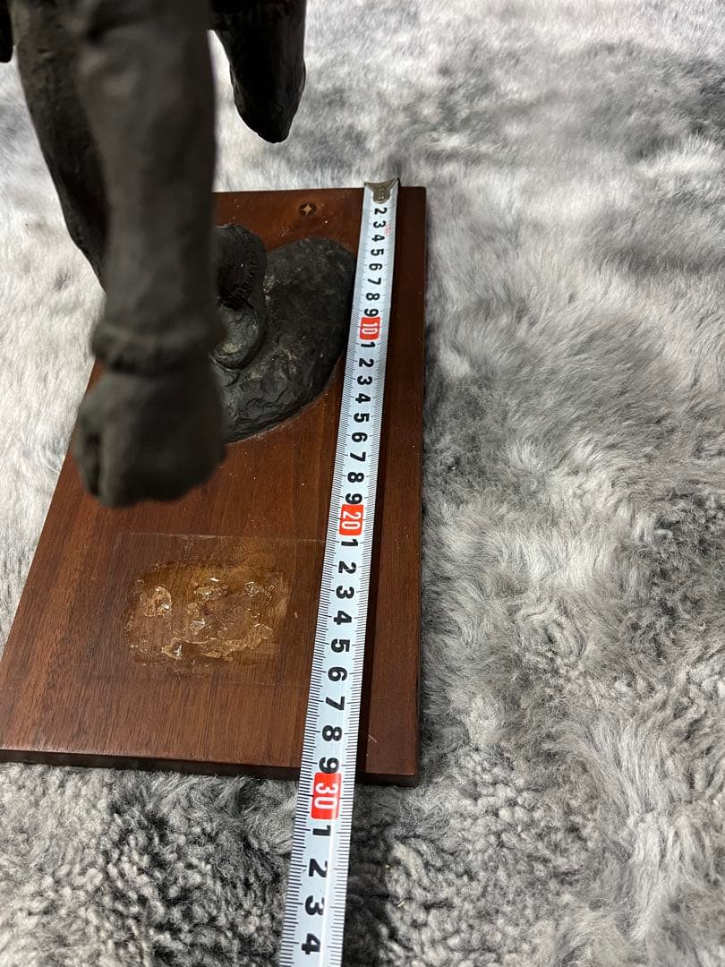 ブロンズ製　置物　彫刻　古美術　骨董　J. Holland