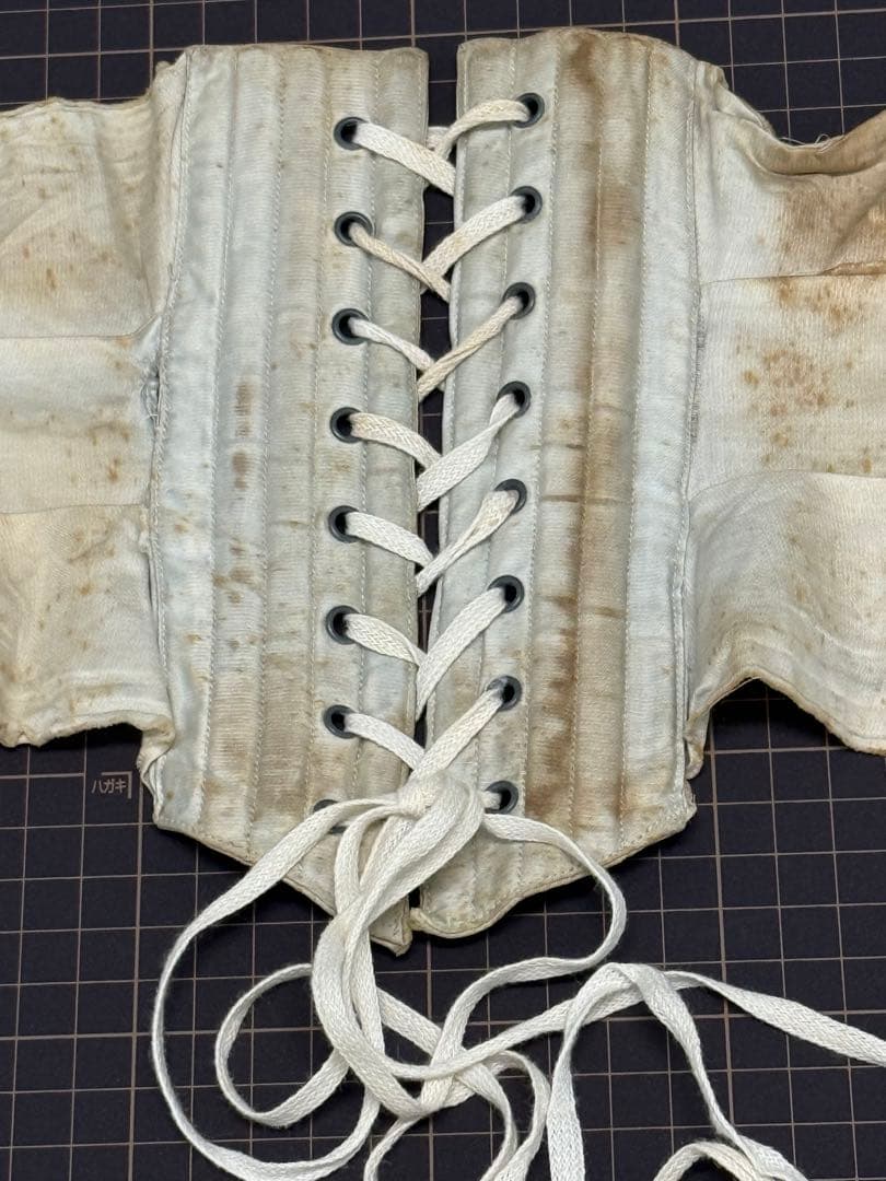 1900年代初期　フランスアンティーク　小さなコルセット　ドール・テディベア用