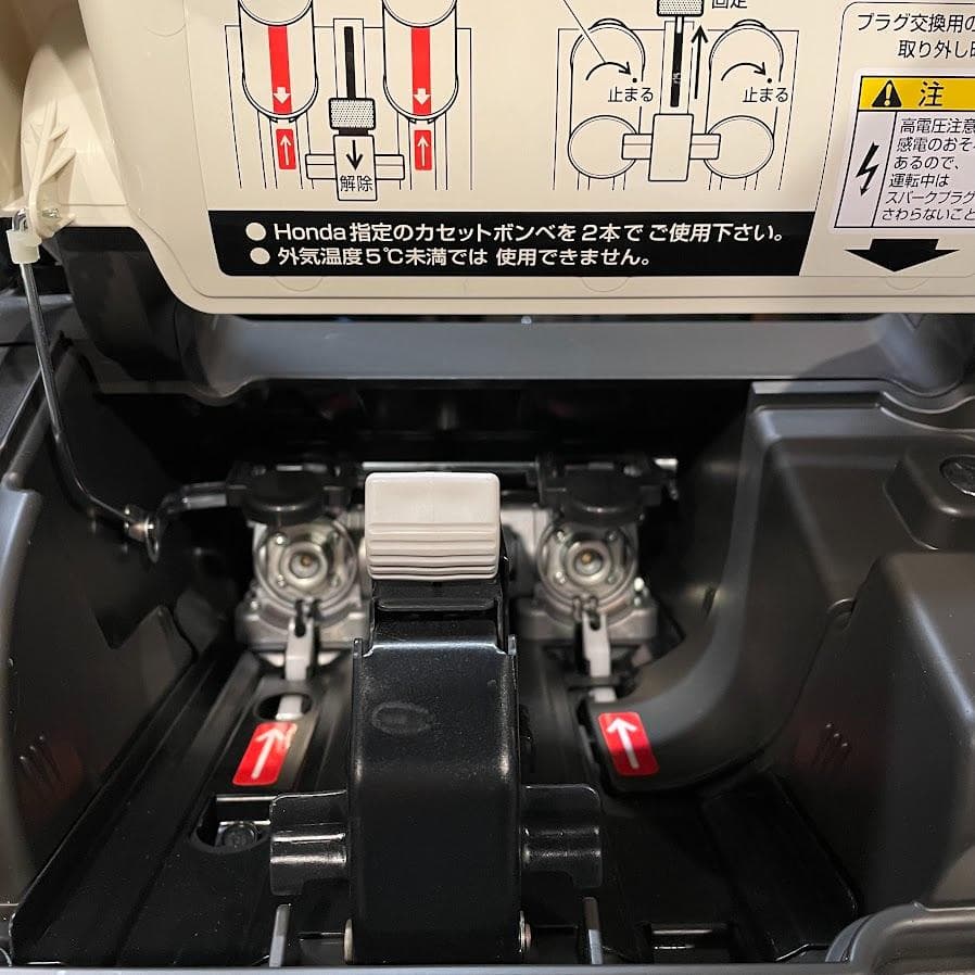 ほぼ未使用■HONDA■ エネポ ガスボンベ式 発電機 EU9iGB 災害時