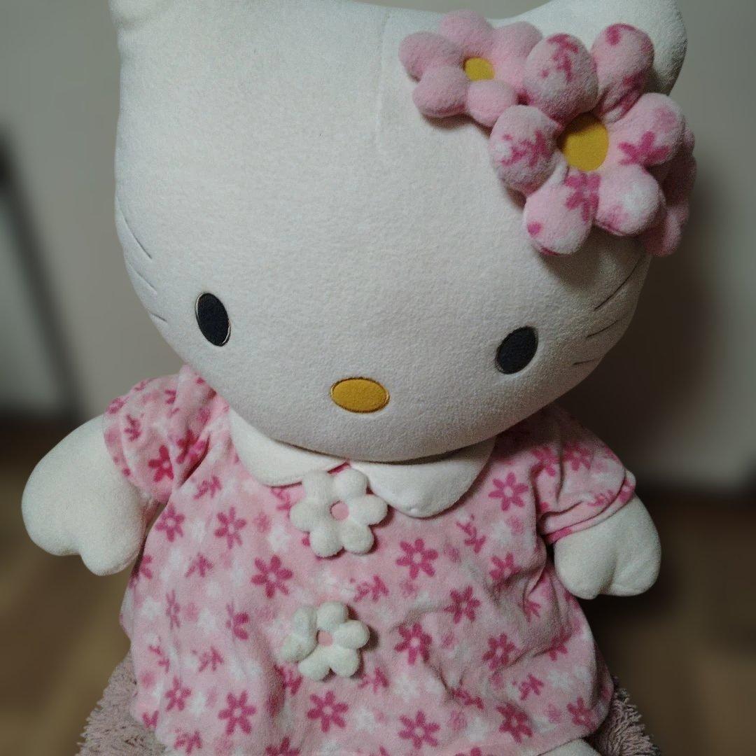 hello Kitty 150 CM ハローキティ ぬいぐるみ 大きめ 花柄