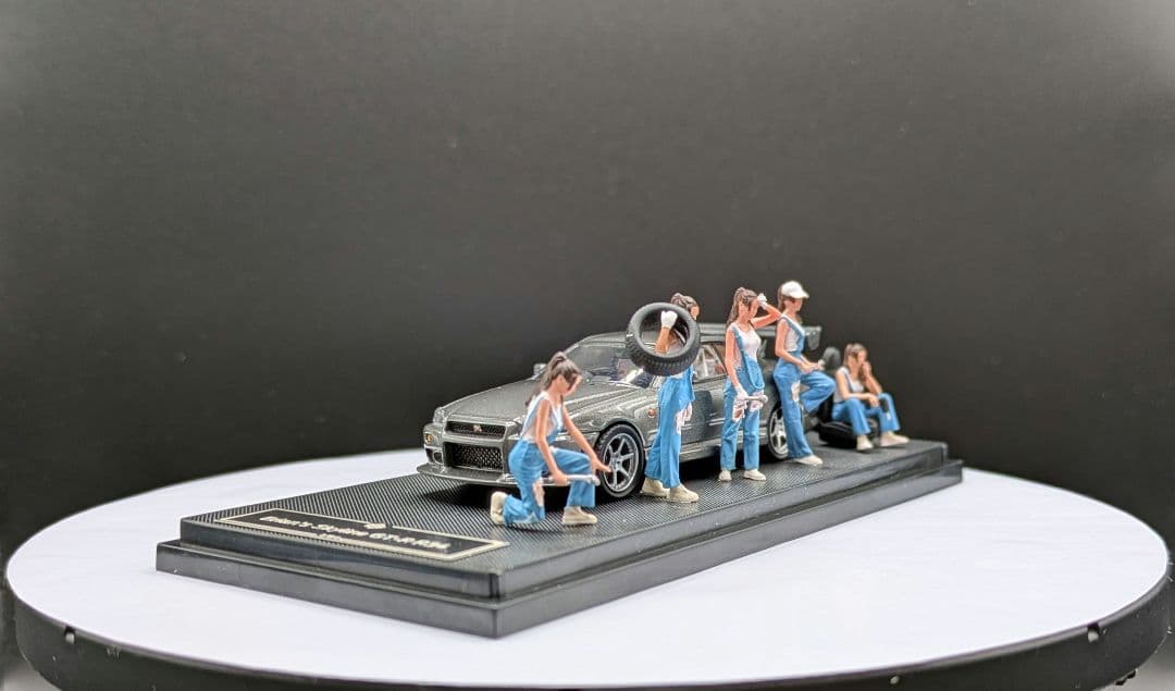 1/64スカイラインGT-R(R34)＆フィギュア(女性整備士)ジオラマ