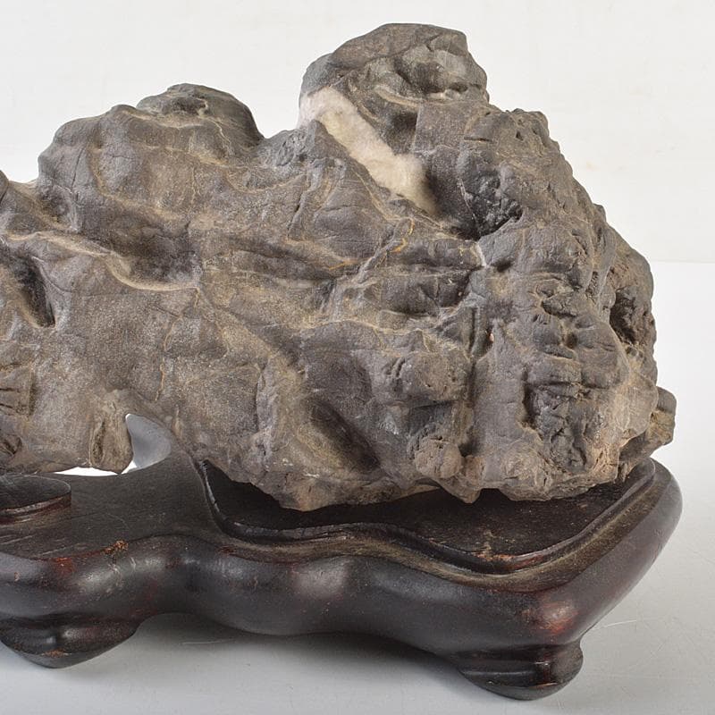 中国　鑑賞石　太湖石　霊壁石　置物　唐木台付　V　R7487