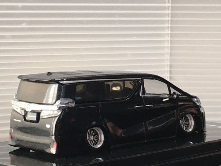 ミニカー　1/64 トヨタ　ヴェルファイア　改造