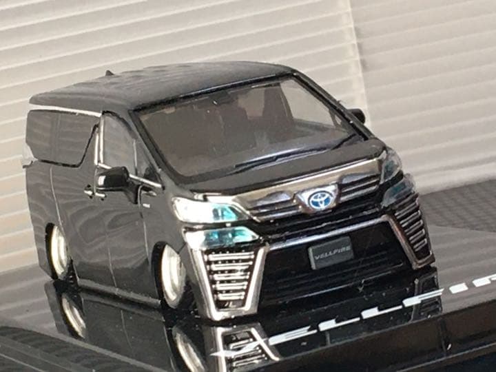 ミニカー　1/64 トヨタ　ヴェルファイア　改造