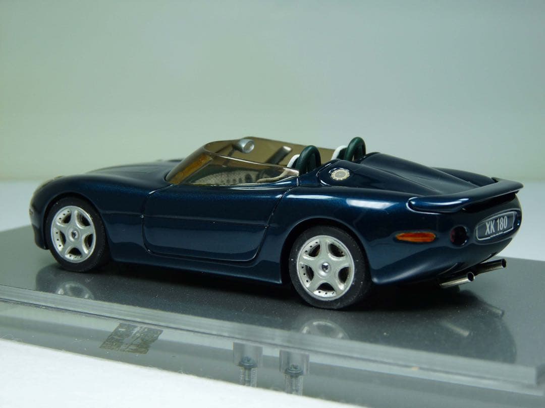 専用品ラクーンオート注文製作　ジャガーXK180 1998年　パリモーターショー