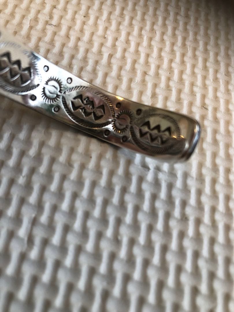 レイ アダカイ　ダブルスタンプバングル