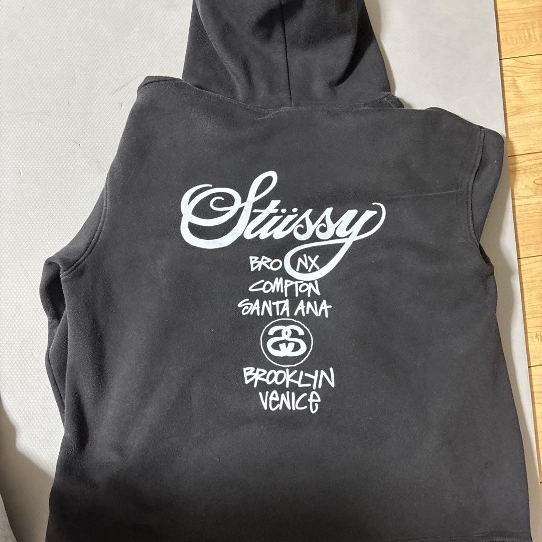 Stüssy ブラック パーカー Lサイズ