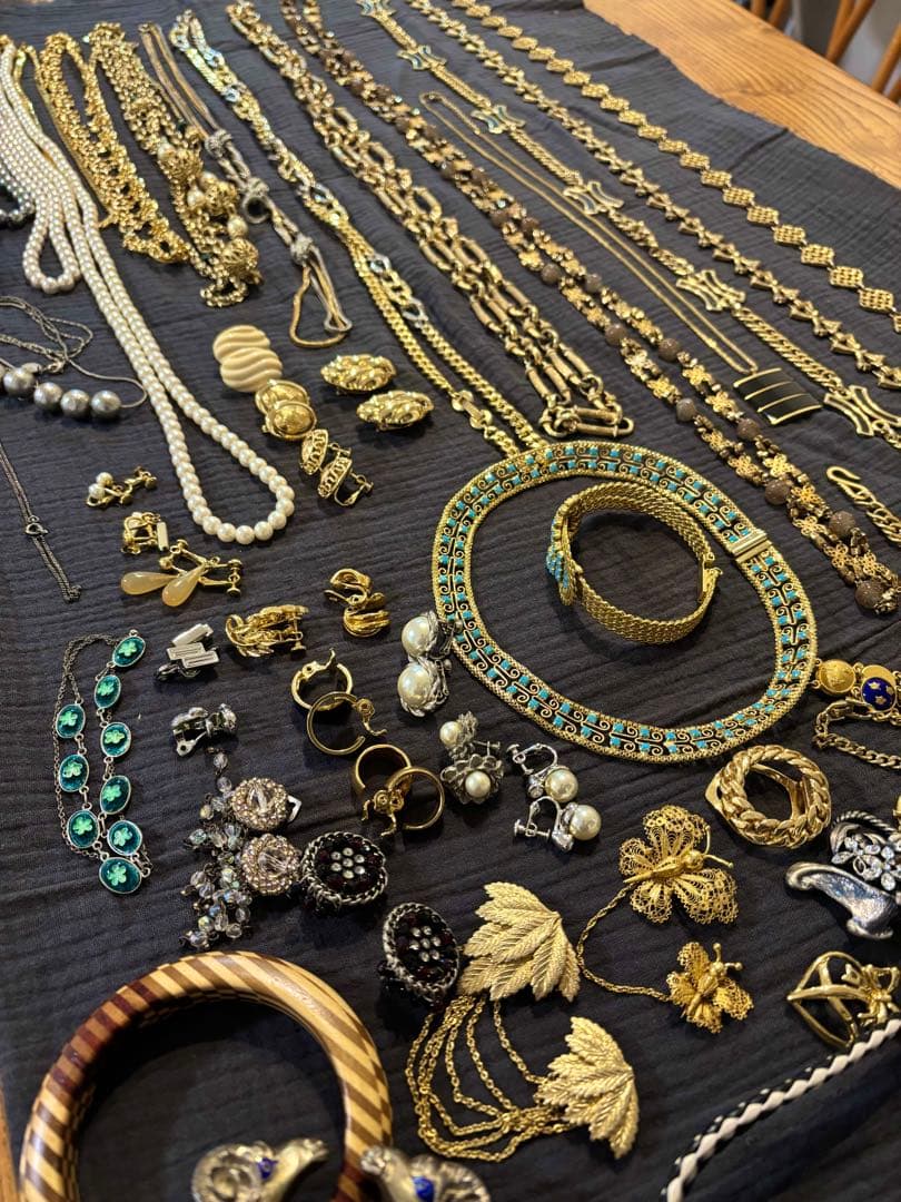 コスチュームジュエリー　まとめ売り