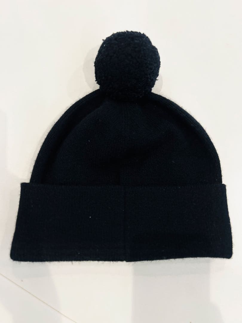 FENDI フェンディ カシミヤ100％ ニット帽 黒 FXQ056 A9CF