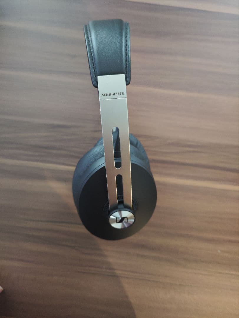 ゼンハイザー Sennheiser momentum 3