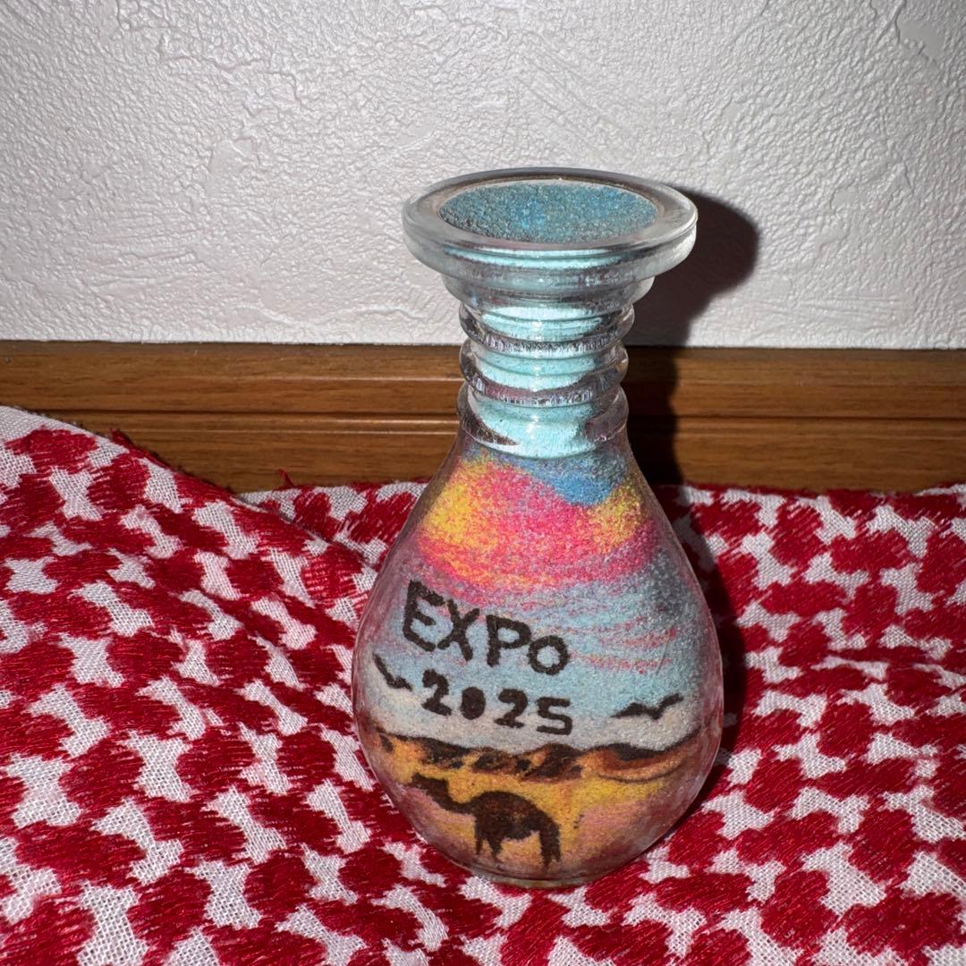 万博　ヨルダン館　サンドアート