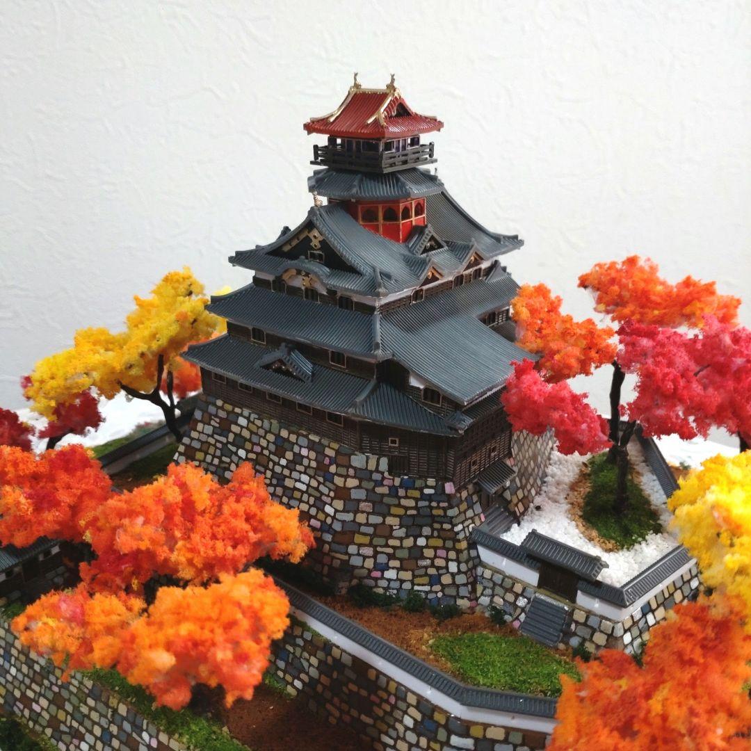 安土城　プラモデル　組立済完成品　秋（紅葉）バージョン
