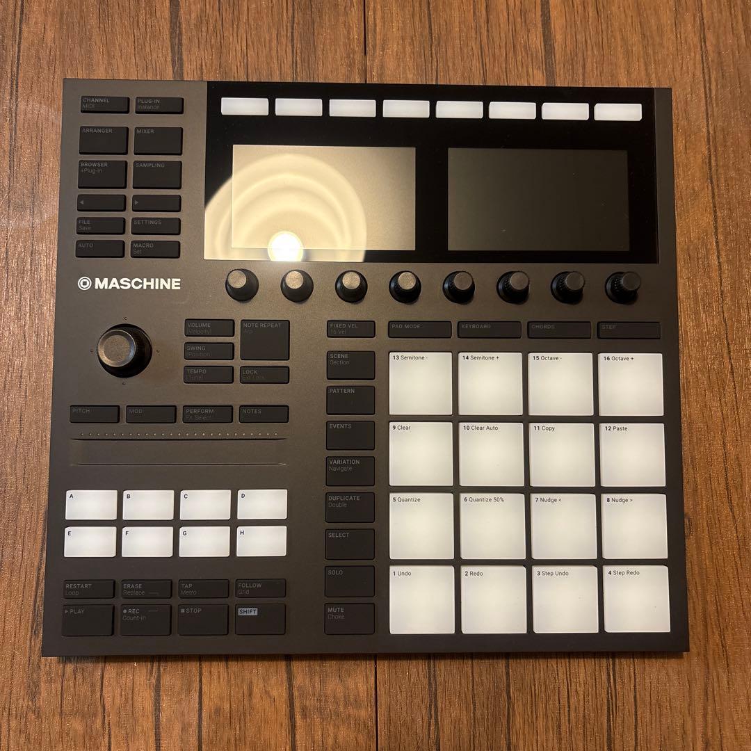 d*ん様 【出品最終日】美品MASCHINE MK3 (ケース付き)