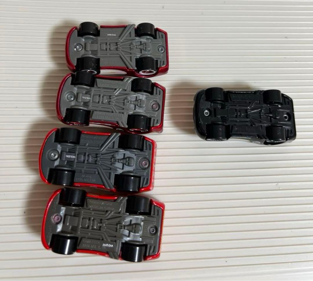 カーズ、ミニカーマテルライトニングマックィーンRADIATOR SPRINGS