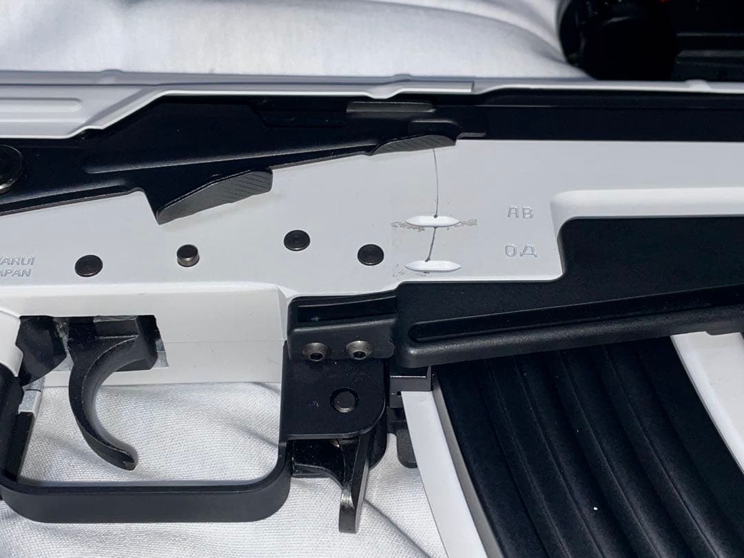 送料込み　東京マルイ　AKホワイトストーム 次世代電動ガン