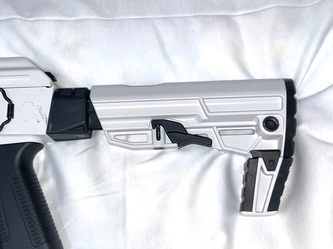 送料込み　東京マルイ　AKホワイトストーム 次世代電動ガン