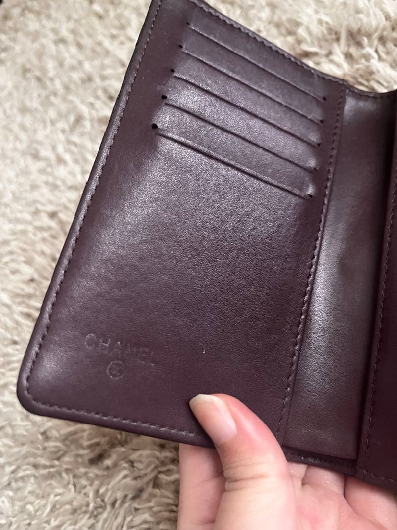 CHANEL ブラック キルティング折り財布