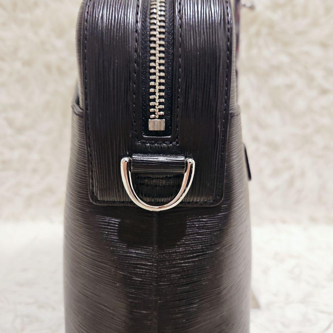 美品 ペッレモルビダ ビジネスバッグ キャピターノ ウェーブレザー PC 黒