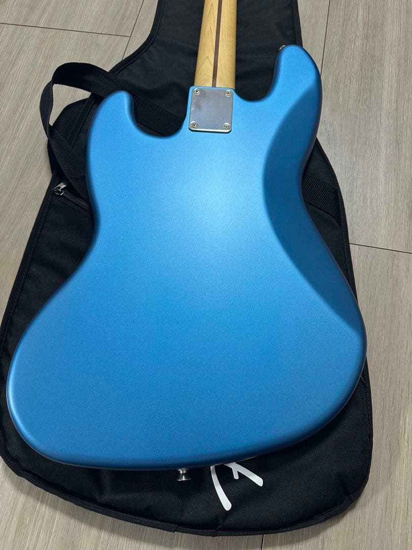 【新品・未使用】Fender ジャズベース レイクプラシッドブルー