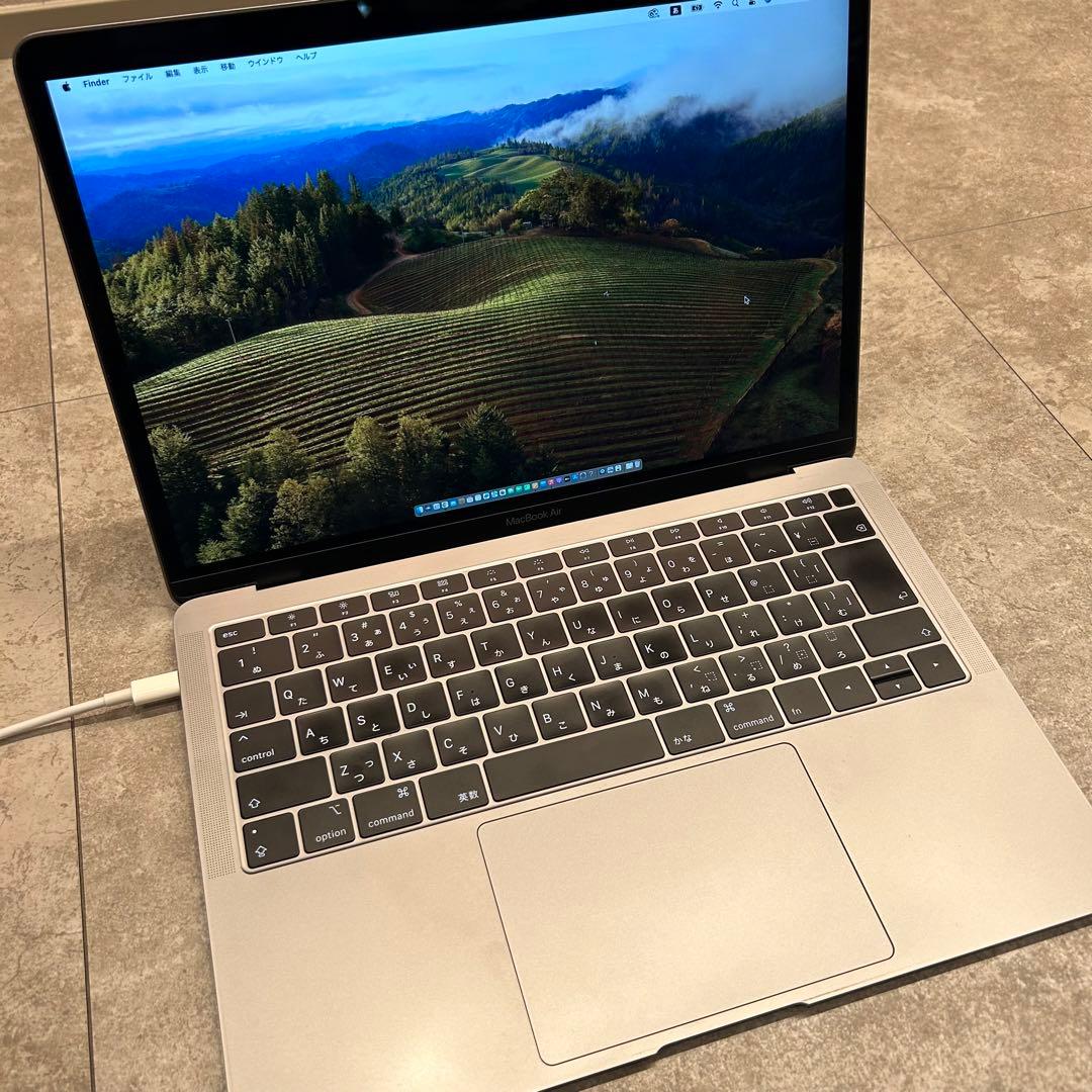 【美品】MacBook Air シルバー 13インチ 2018 8GB 256G