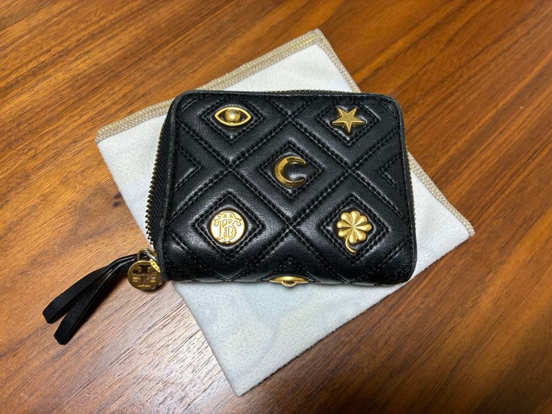 ✨日本未発売・極美品✨ トリーバーチ ミディアムウォレット フレミング スタッズ