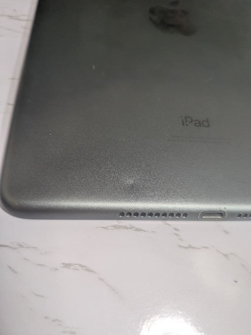 iPad mini5 WiFiモデル 64GB スペースグレー