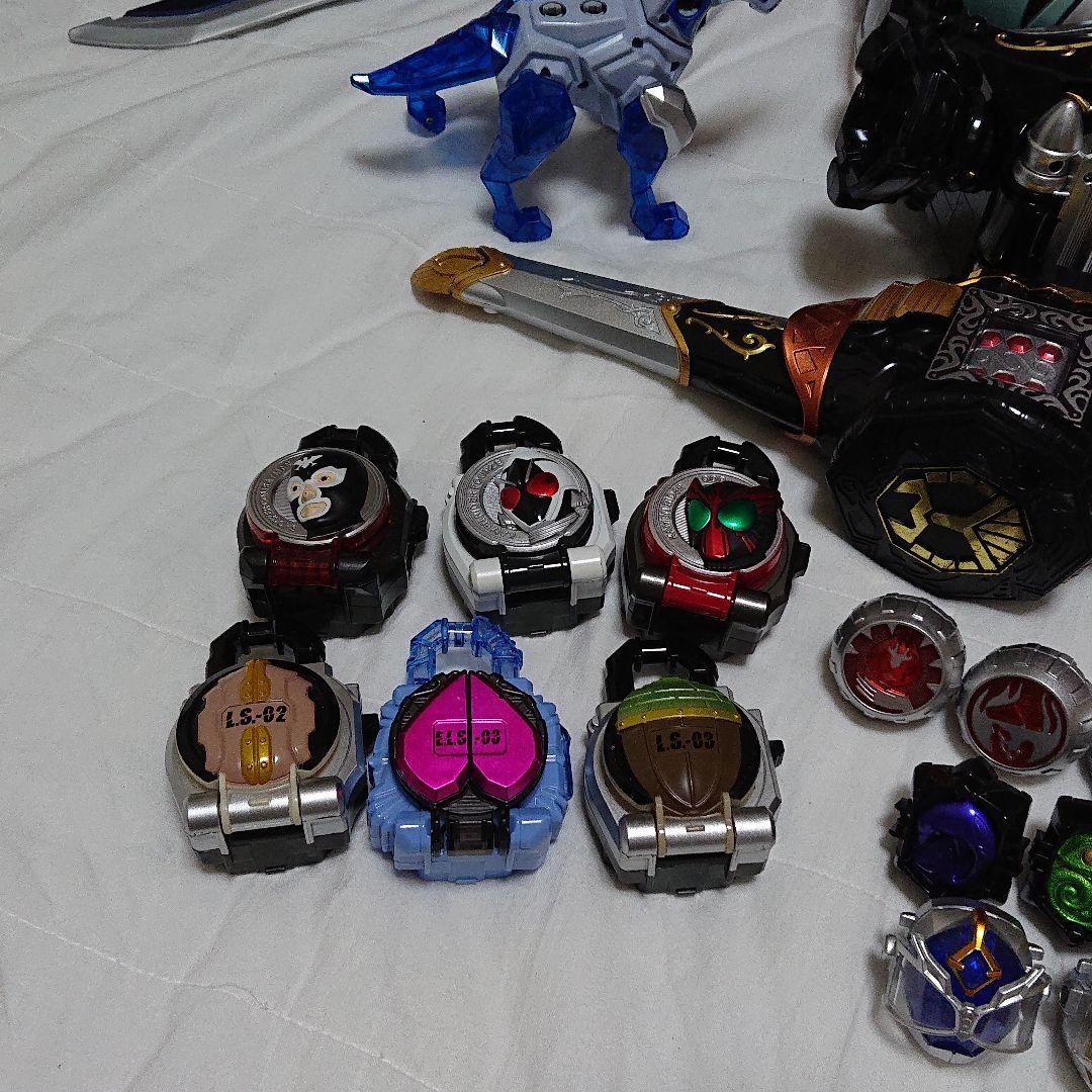 仮面ライダー ウィザード ベルト 鎧武 ビースト ロックシード ソードガン 剣