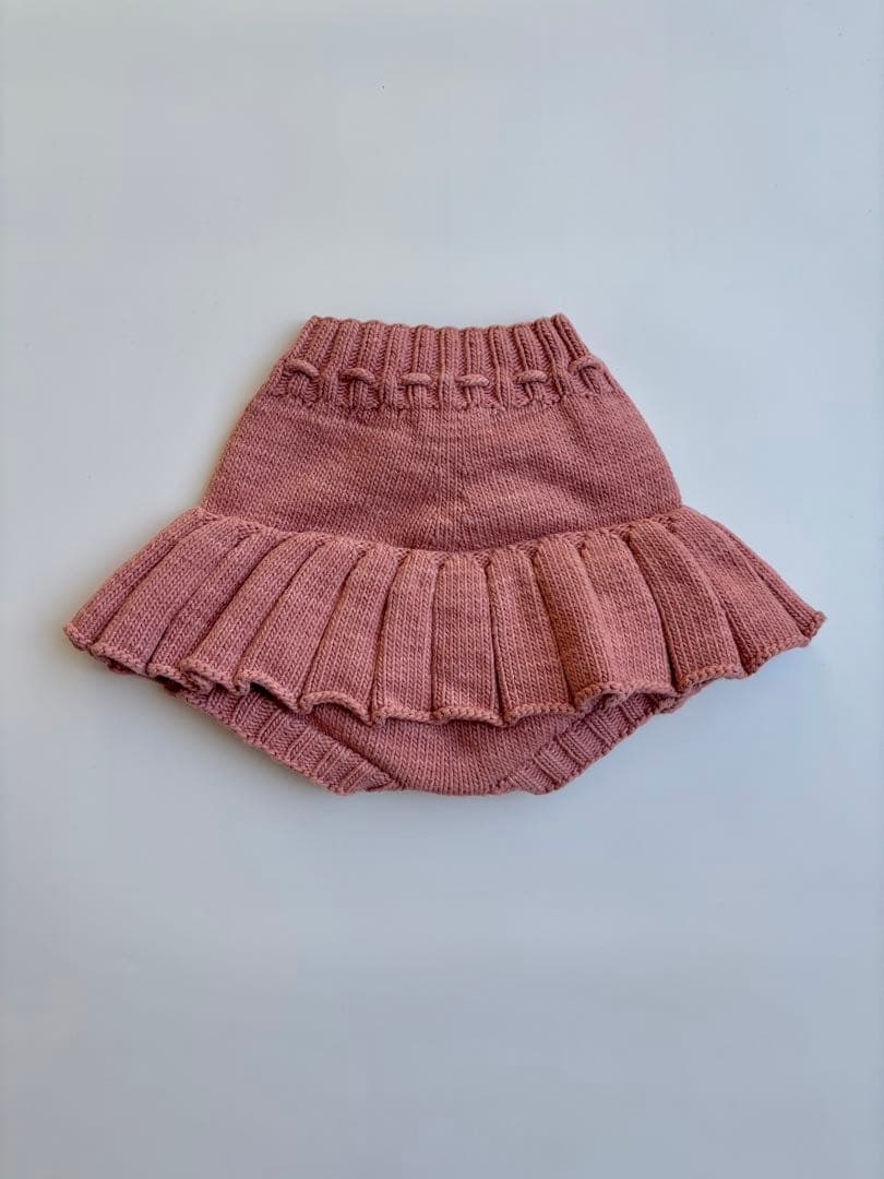 skating pond skirt misha and puff スケポン