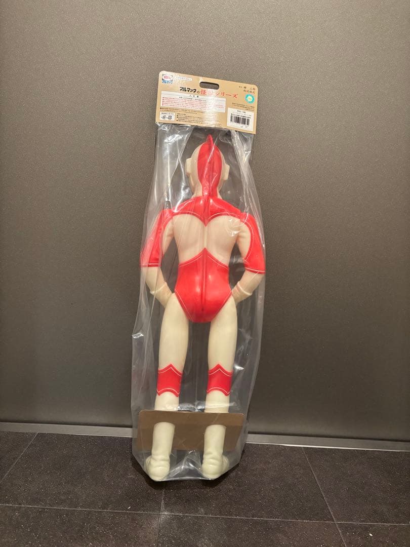 G帰ってきたウルトラマン(蓄光) フィギュア王限定カラー