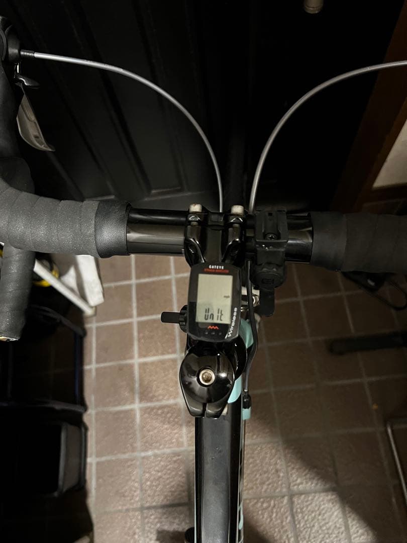 ぽ*た様 【希少な美品】Bianchi carbonロードバイク（C2C Nir