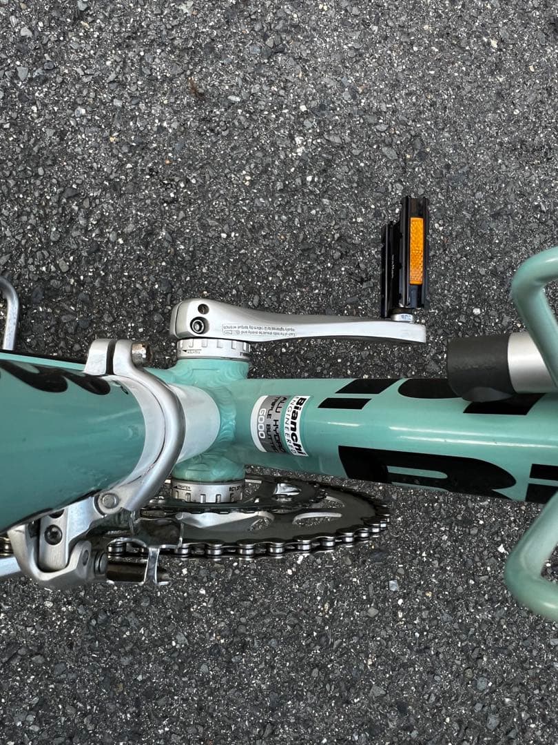 ぽ*た様 【希少な美品】Bianchi carbonロードバイク（C2C Nir