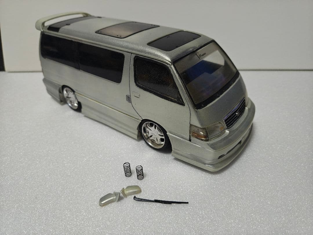 1/24 ハイエースプラモデル 2台セット 自作バニング＆ワゴン
