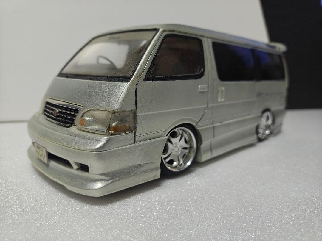 1/24 ハイエースプラモデル 2台セット 自作バニング＆ワゴン