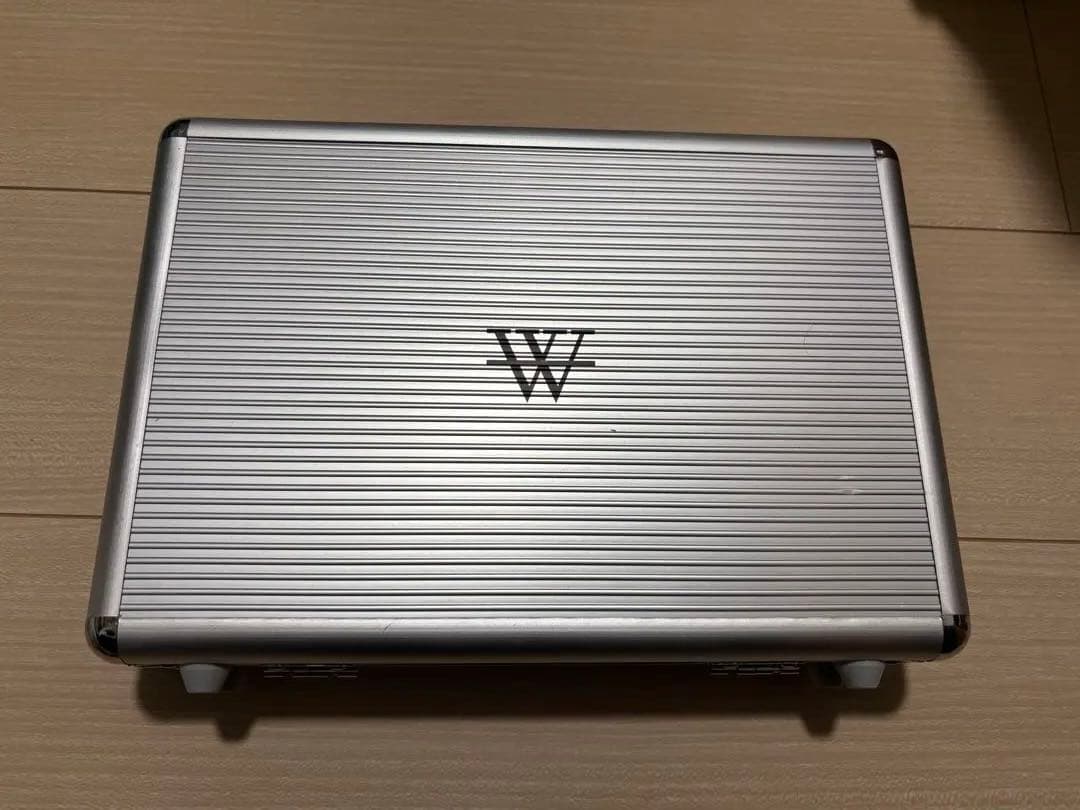 世界のヨコサワ　ポーカーセット アルミケース付き